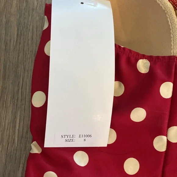 Esther Williams Vintage-Inspired Polka Dot Pinup Swimsuit - Picture 6 of 7